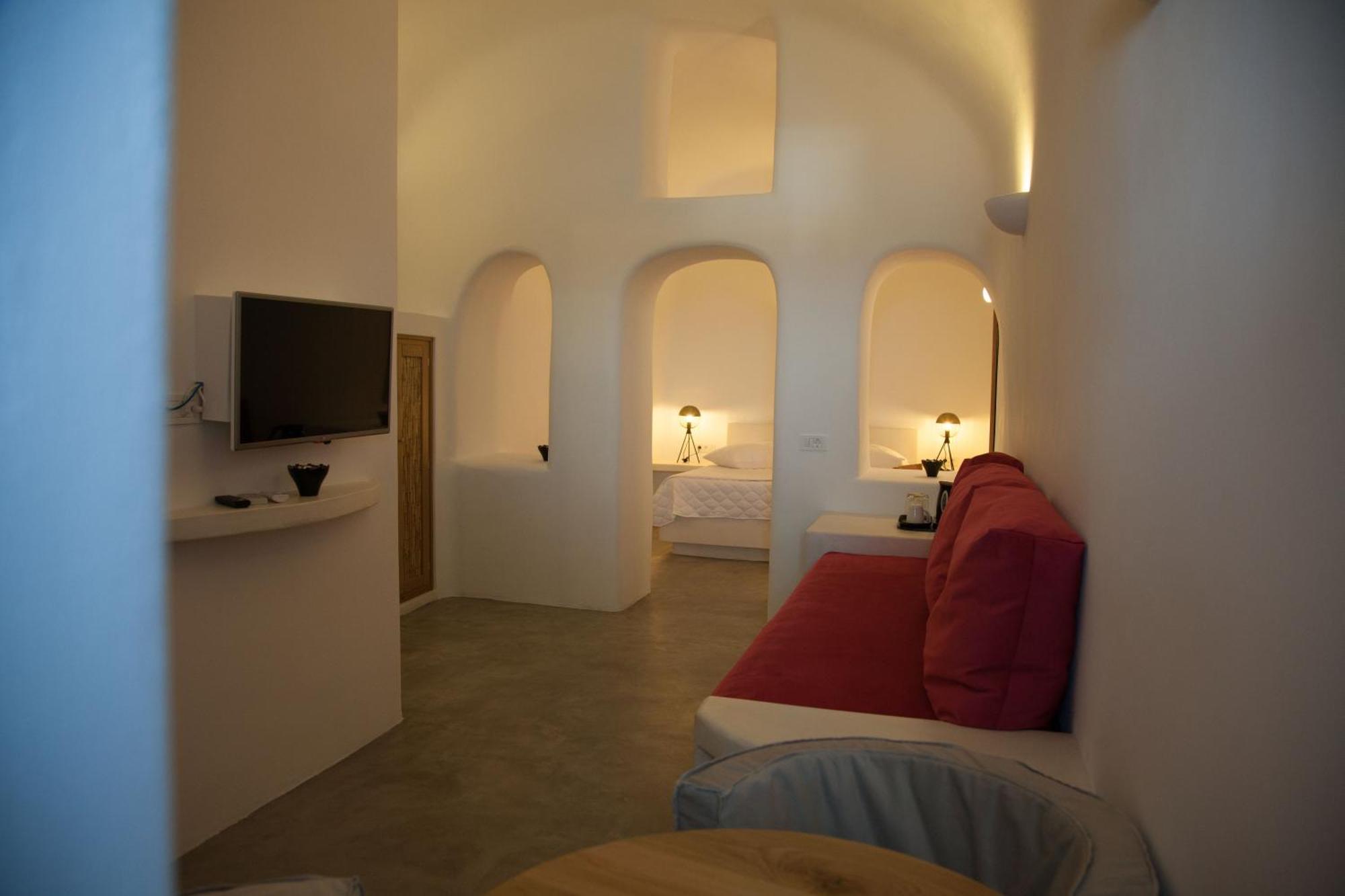 Fanari Vista Suites Fira  Room photo